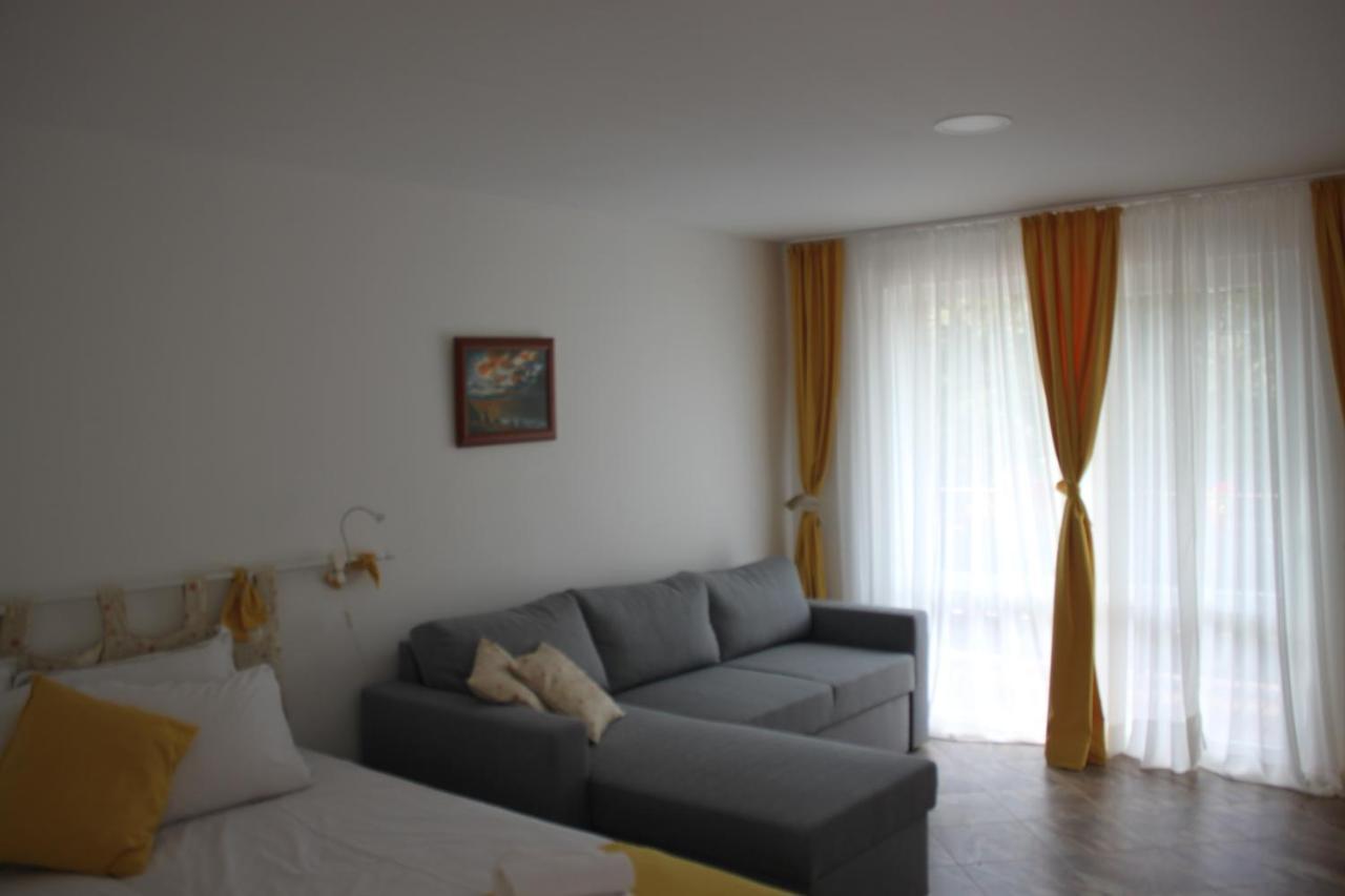 Daskalov Bungalows Chervena Lokva 외부 사진